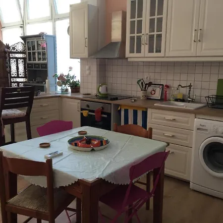 Aphrodite Apartamento *